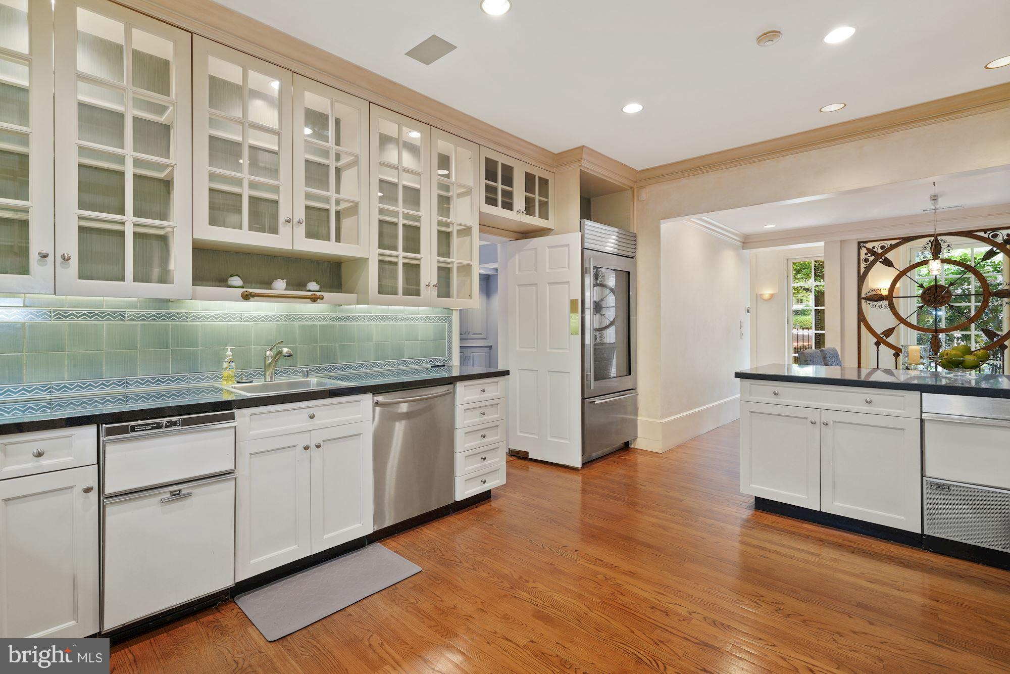 2750 Q Street Northwest Washington, DC 20007 - Photo 18 of 41 Kitchen