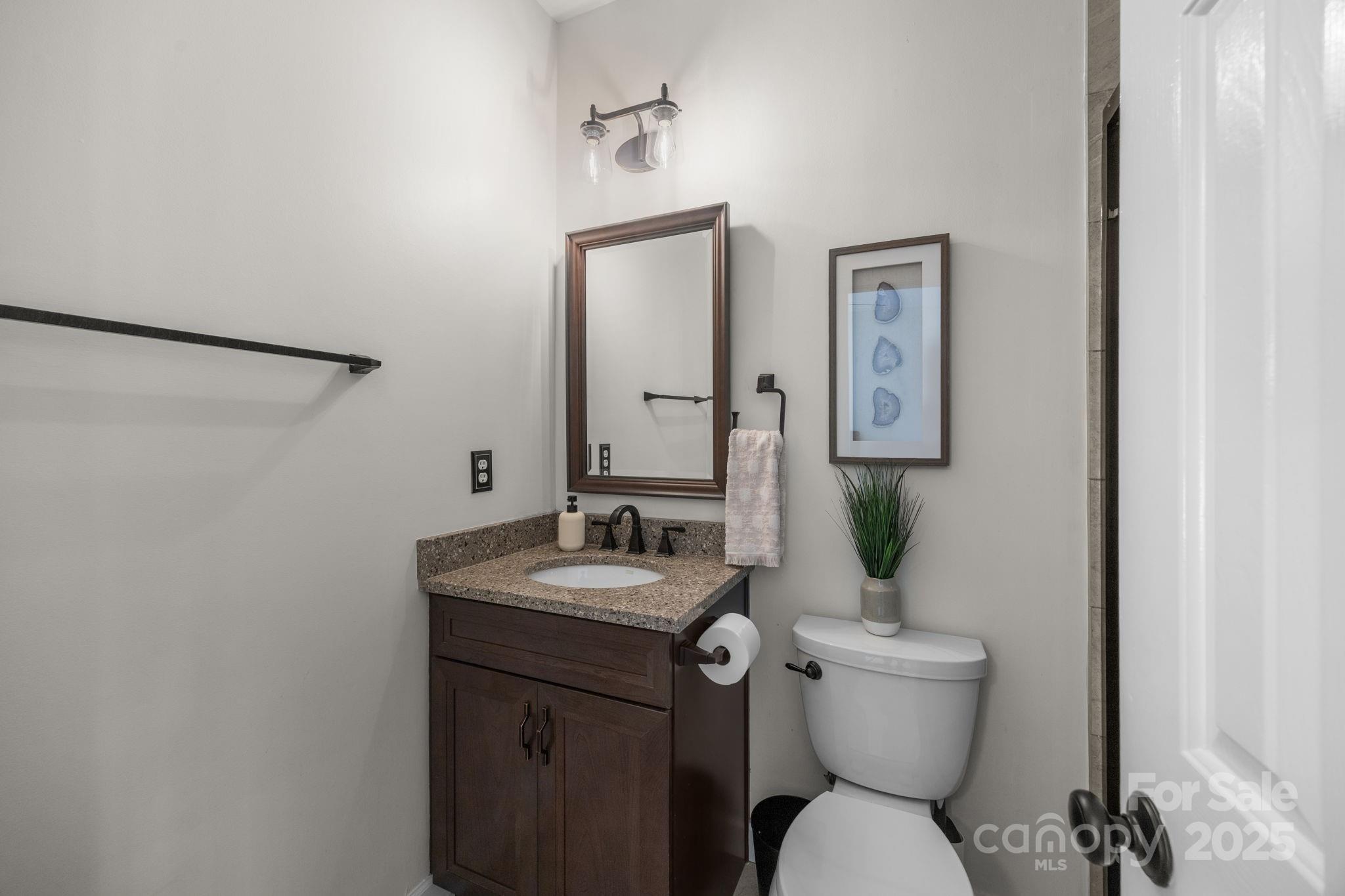 12213 Farnborough Road Huntersville, NC 28078 - Photo 37 of 48 Gallery Image 37