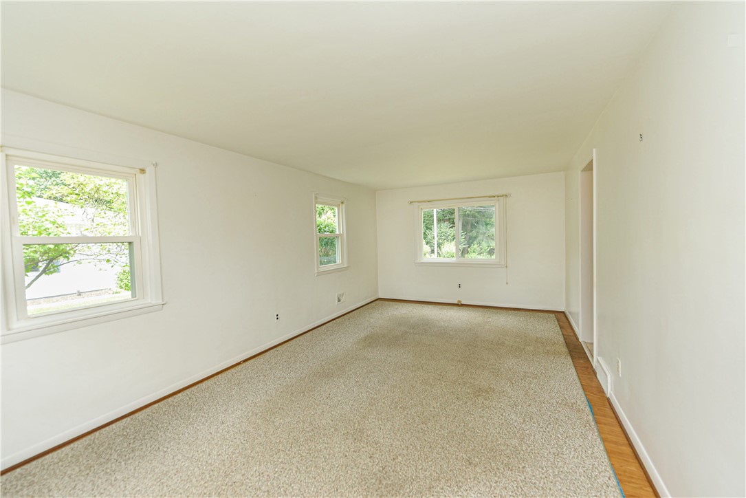 200 Colonial Drive Webster, NY 14580 - Photo 14 of 37