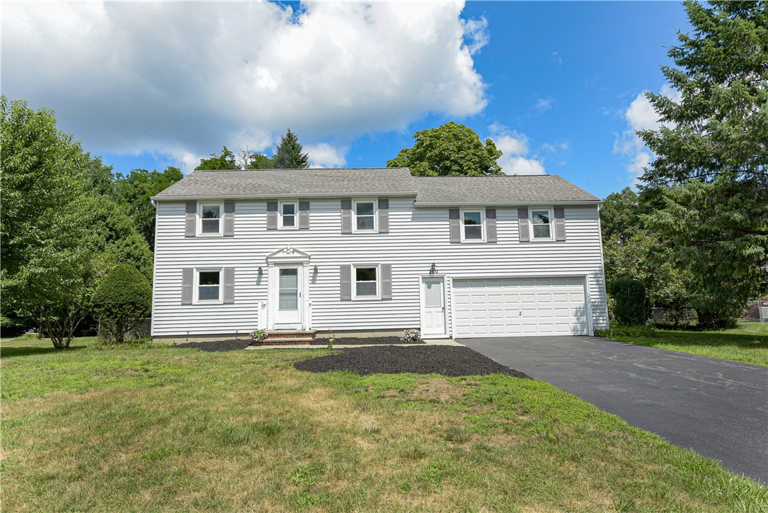 200 Colonial Drive Webster, NY 14580 - Photo 4 of 37