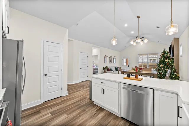 $2,600 | 579 Centre Street, Pleasant View, TN 37146