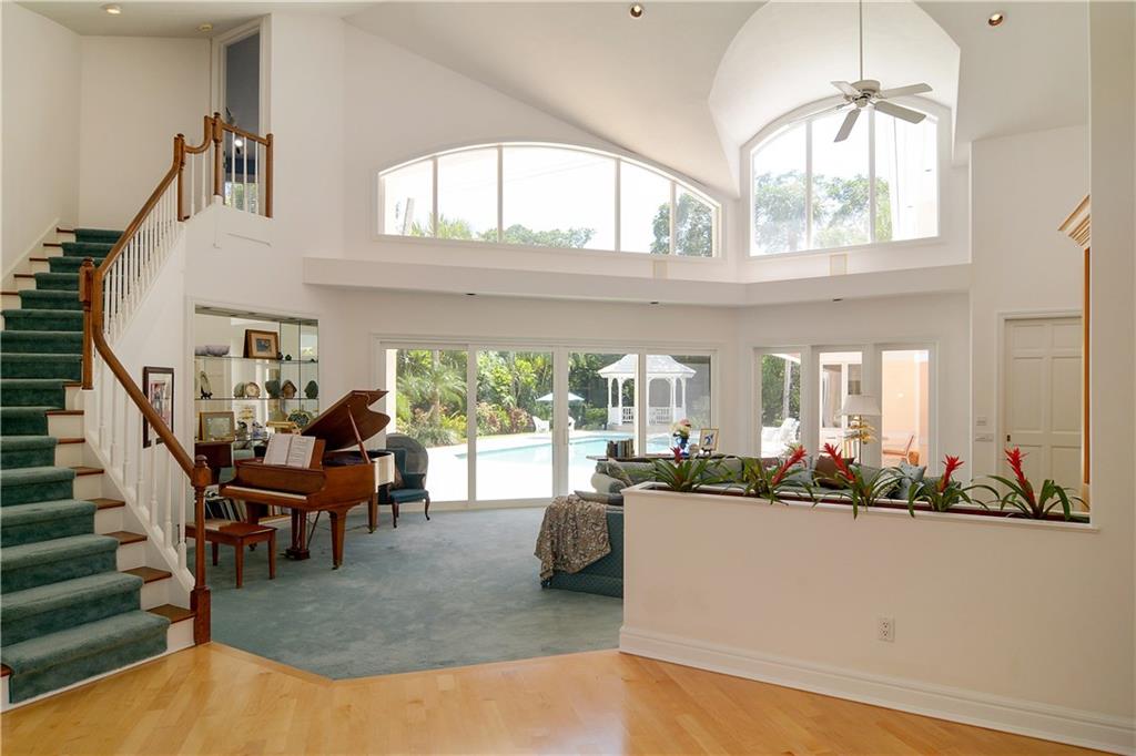 39 South River Road Stuart, FL 34996 - Photo 8 of 36