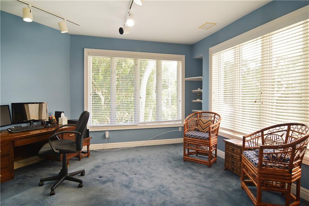 39 South River Road Stuart, FL 34996 - Photo 10 of 36