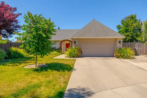 $487,000 | 1104 Valencia Court, Modesto, CA 95350