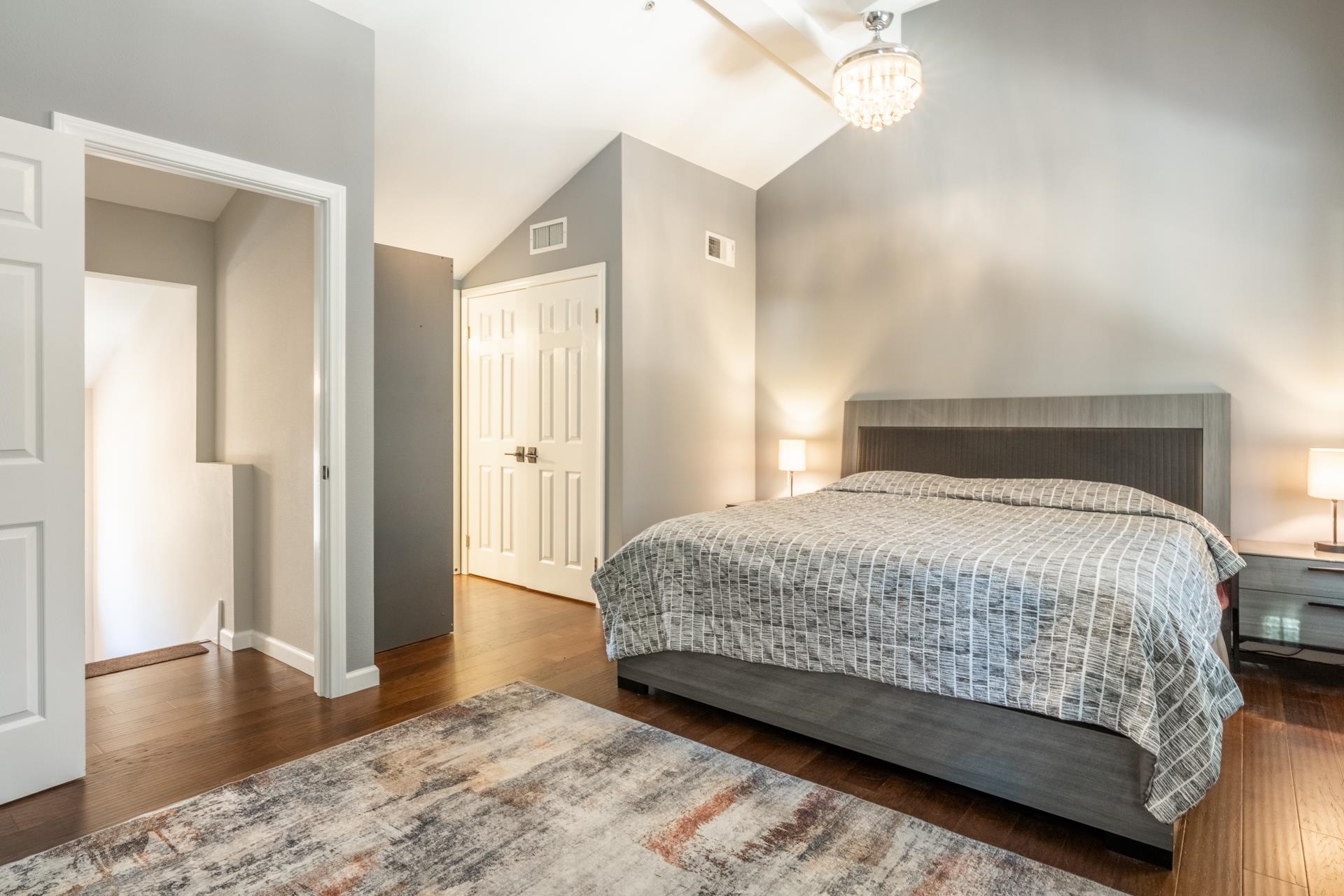 525 Manzanita Road, Unit 2 Mammoth Lakes, CA 93546 - Photo 15 of 28