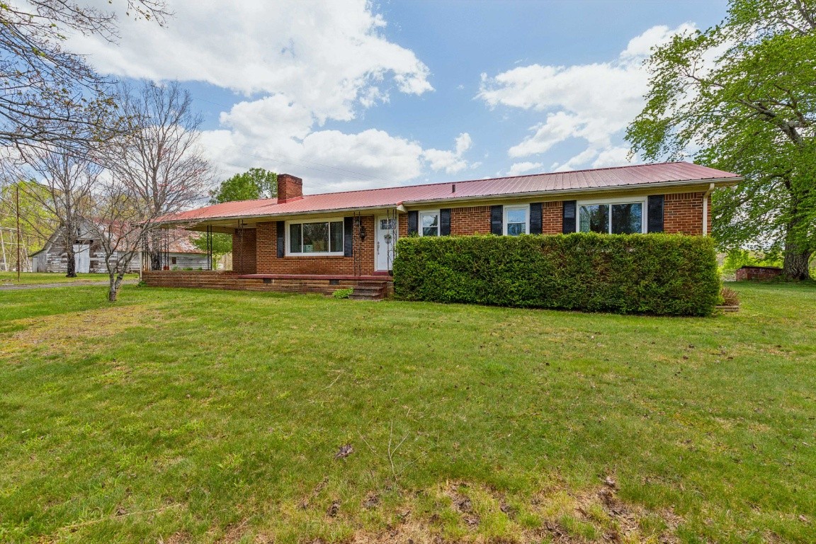 2772 Short Springs Road Tullahoma, TN 37388 - Photo 3 of 31 Gallery Image 3