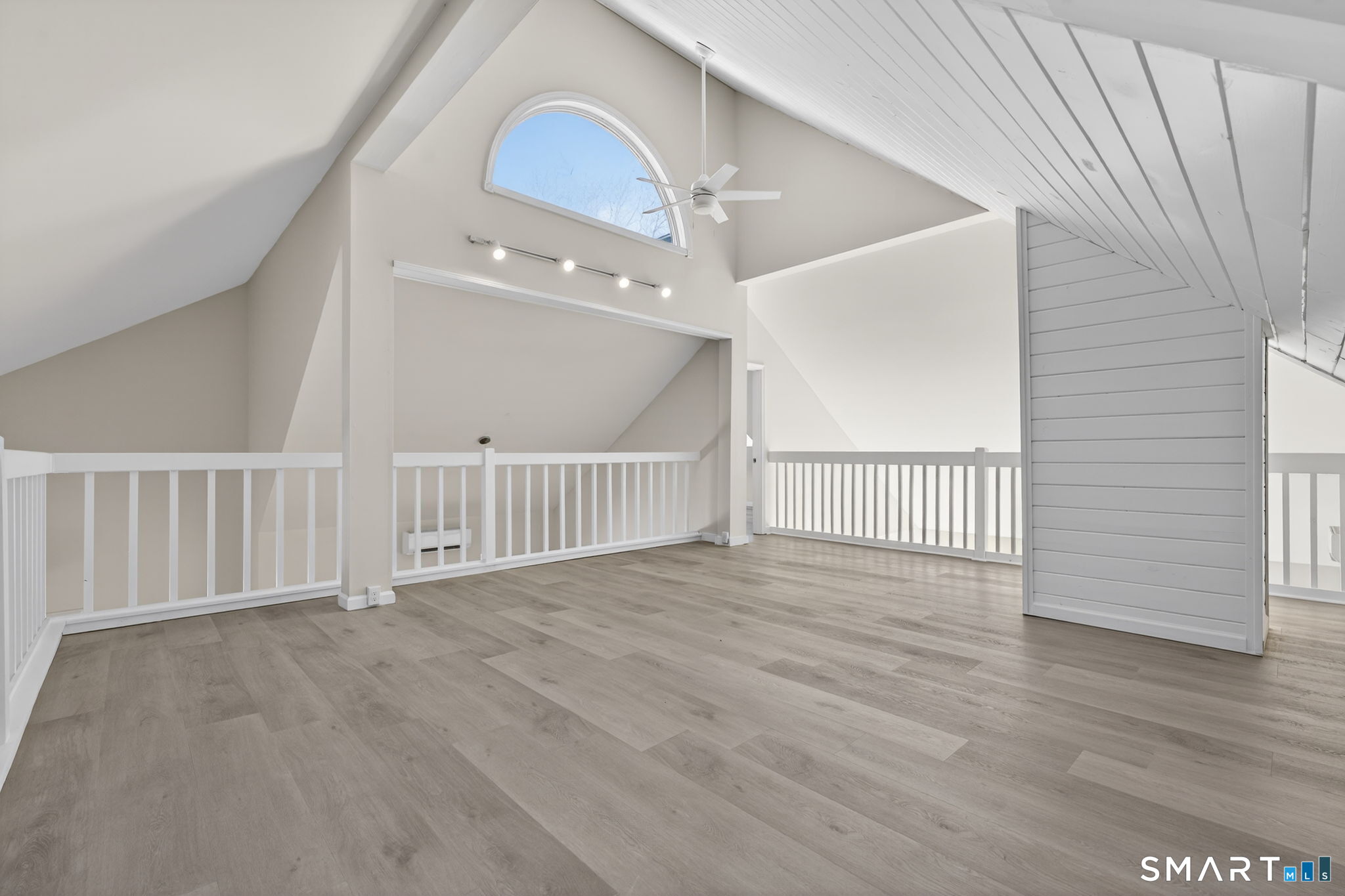 44 Chamberlain Hill Road Middletown, CT 06457 - Photo 14 of 40