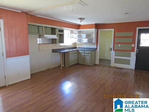 909 Carson Lane Southwest Jacksonville, AL 36265 - Photo 5 of 10