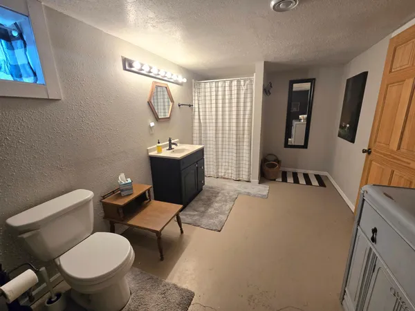 $205,000 | 300 East 2nd Avenue South, Cavalier, ND 58220