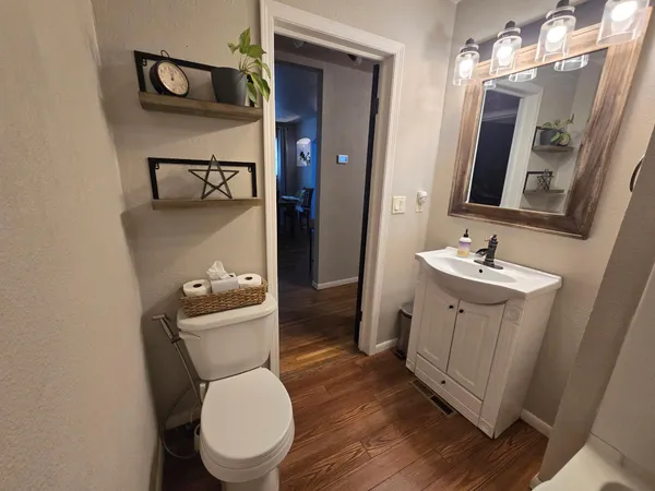 $205,000 | 300 East 2nd Avenue South, Cavalier, ND 58220