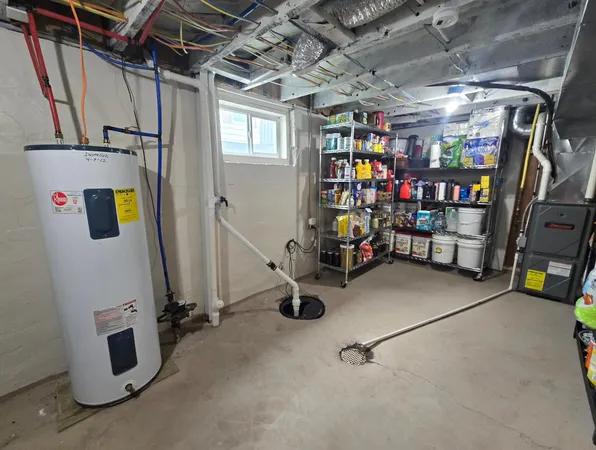 $205,000 | 300 East 2nd Avenue South, Cavalier, ND 58220