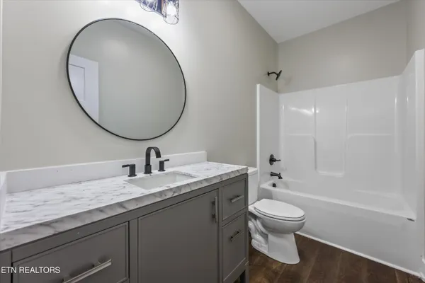 $589,000 | 136 Log Lane, Jacksboro, TN 37757