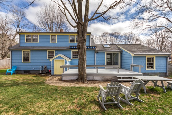 9 Orchard Road Hamilton, MA 01982 - Photo 22 of 22 a front view of house with yard