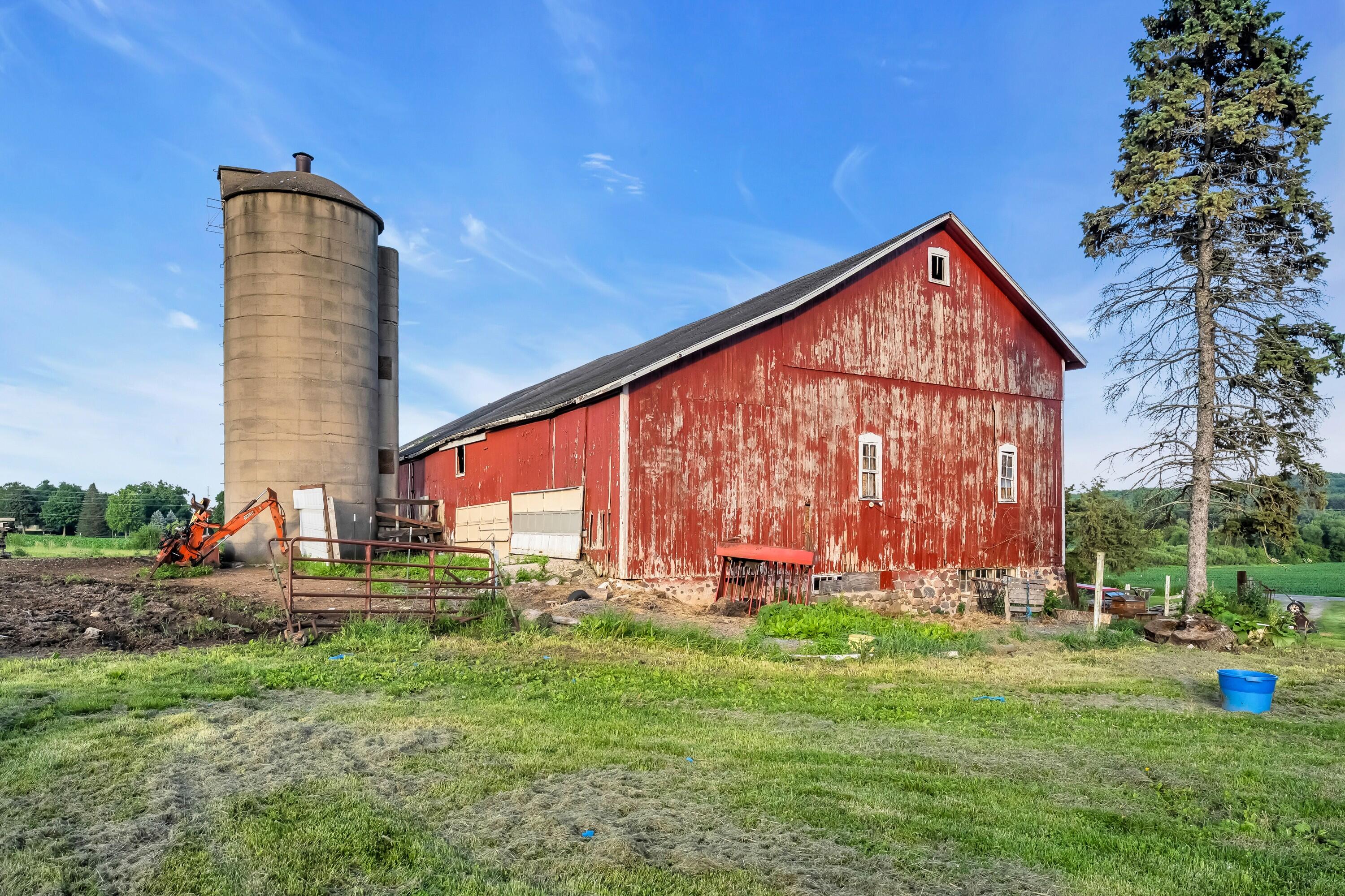 W2970 Springfield Road Geneva, WI 53121 - Photo 68 of 86 Photo (63)