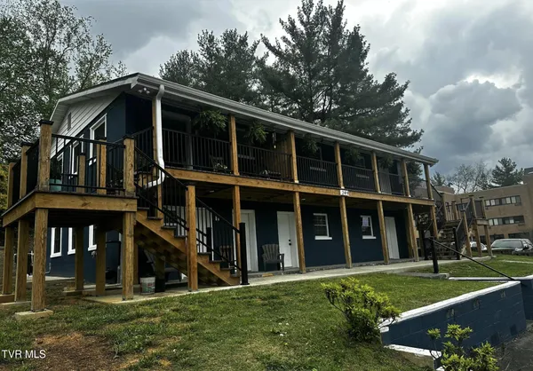 $2,000 | 249 North Street, Unit 2, Bristol, TN 37620