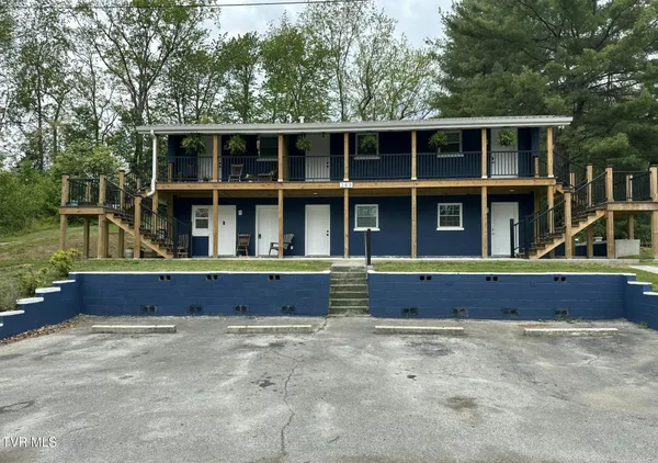 $2,000 | 249 North Street, Unit 2, Bristol, TN 37620