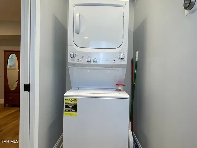 $2,000 | 249 North Street, Unit 2, Bristol, TN 37620