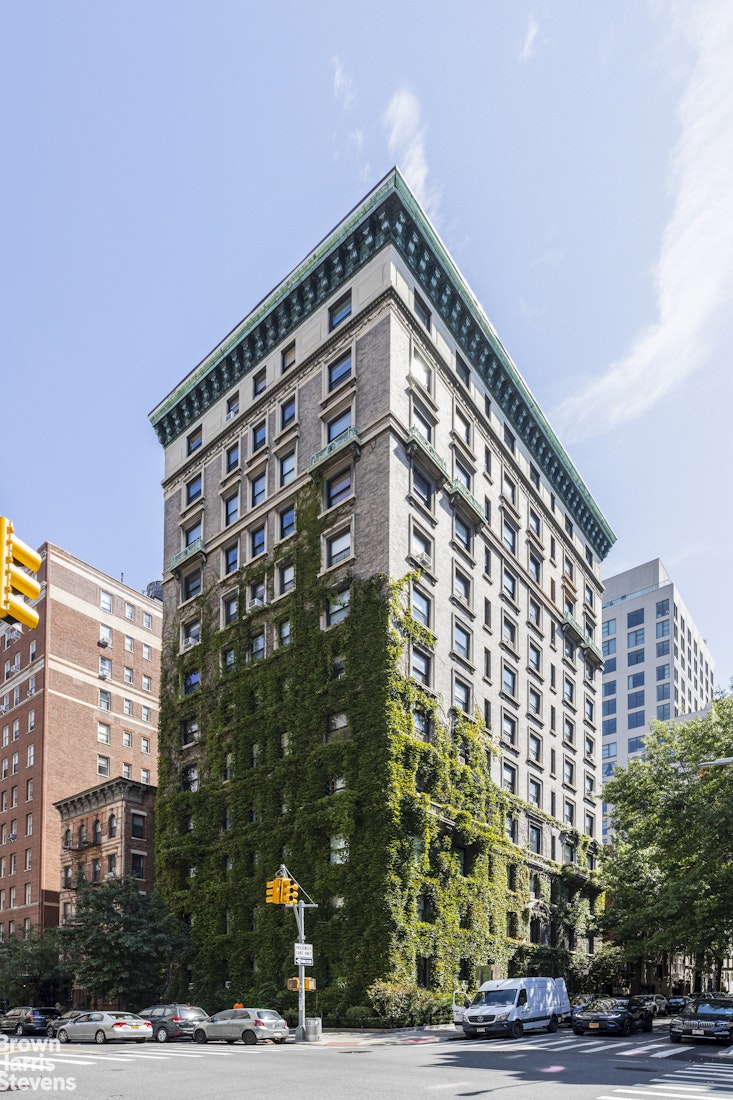 640 West End Avenue, Unit 12C Manhattan, NY 10024 - Photo 14 of 17 a front view of a building