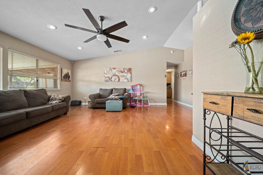 921 West Legion Road Brawley, CA 92227 - Photo 7 of 22 Gallery Image 7