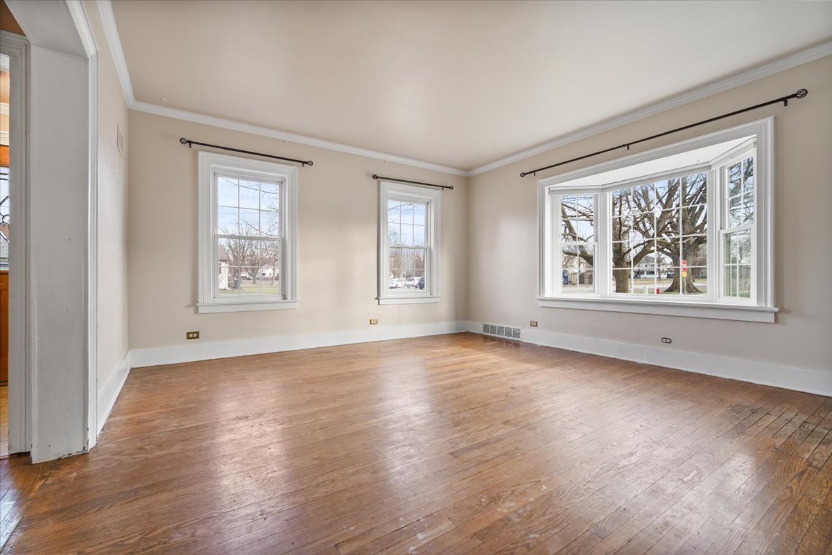 202 North Cherry Street El Paso, IL 61738 - Photo 4 of 18