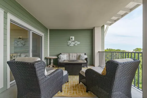 $825,000 | 1732 West County Highway 30A, Unit 402, Santa Rosa Beach, FL 32459
