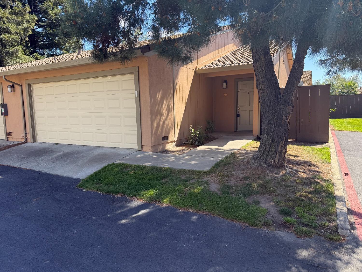 4054 Elmo Loop Modesto, CA 95356 - Photo 1 of 1 Gallery Image 1