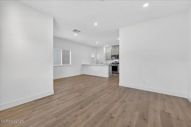 $2,850 | 1629 Icelandic Way, Reno, NV 89523