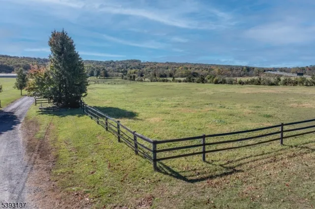 an aerial view of a house having yard