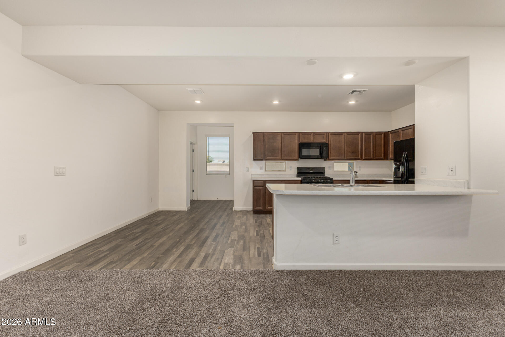 6314 South 34th Lane Phoenix, AZ 85041 - Photo 8 of 35 08 34th