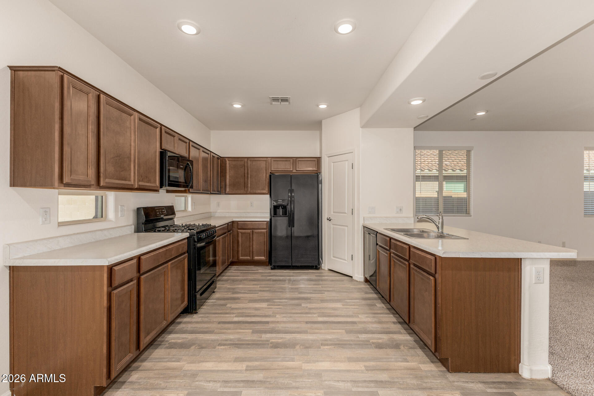 6314 South 34th Lane Phoenix, AZ 85041 - Photo 10 of 35 10 34th