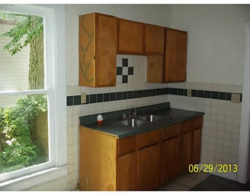807 West Pleasant Street Springfield, OH 45506 - Photo 6 of 13