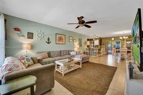 $599,000 | 417 Southeast 3rd Place, Dania Beach, FL 33004