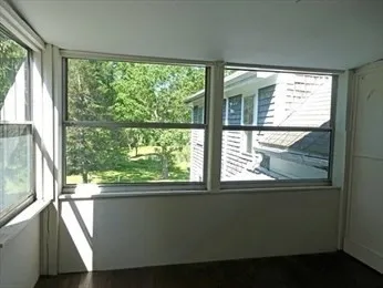 $1,400 | 231 Pleasant Street, Unit 2, East Bridgewater, MA 02333