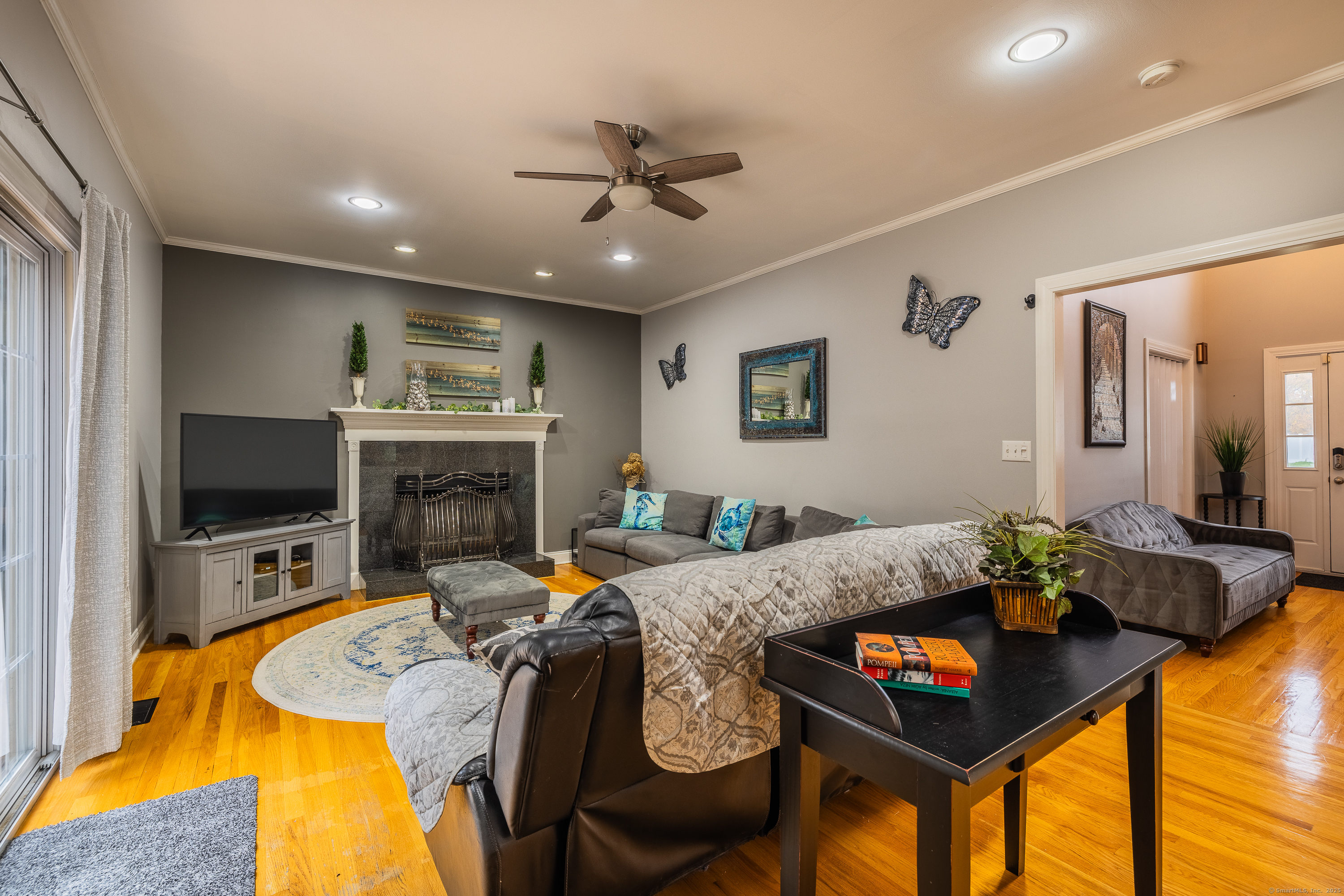 22 Brookfield Road Seymour, CT 06483 - Photo 11 of 40