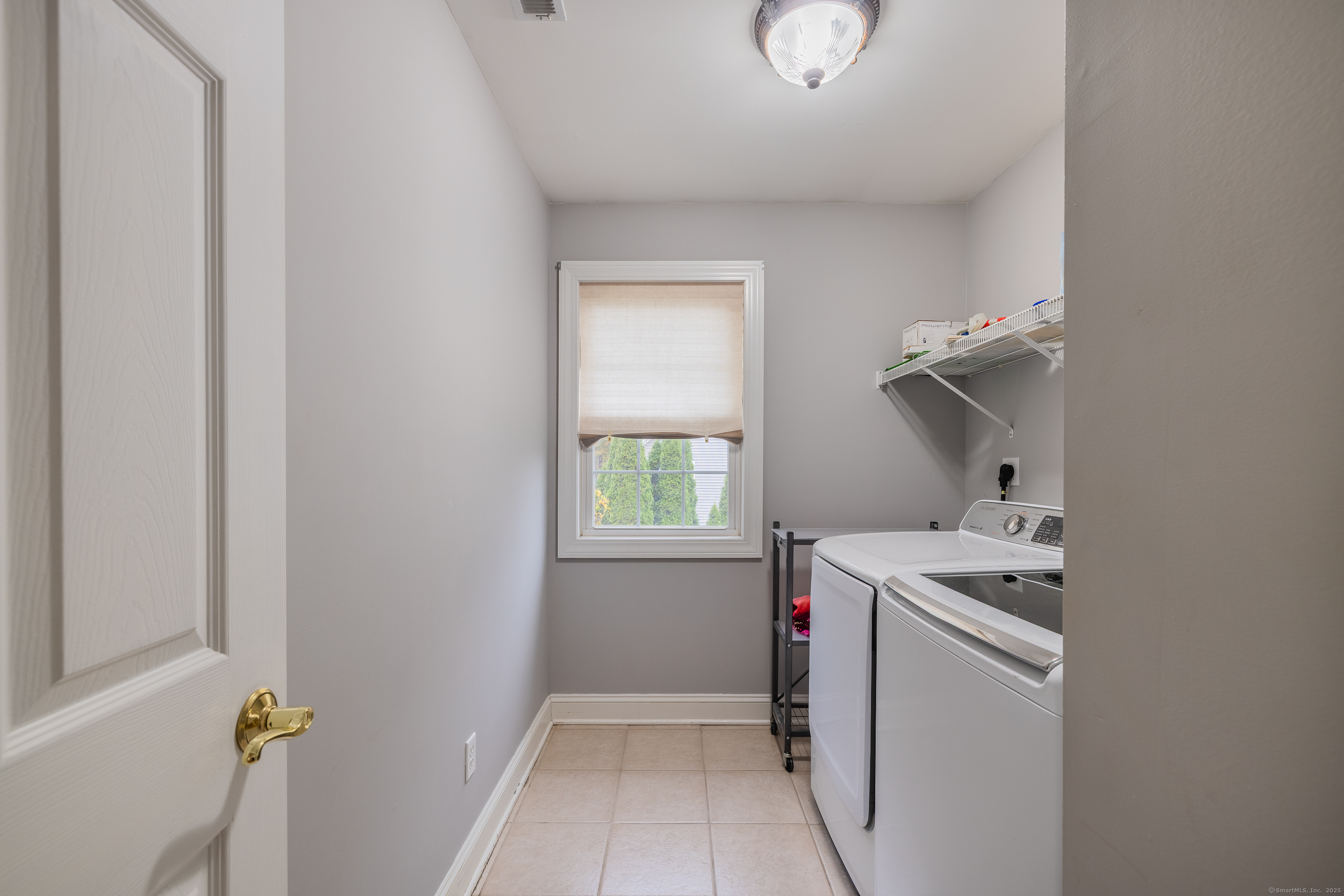 22 Brookfield Road Seymour, CT 06483 - Photo 26 of 40