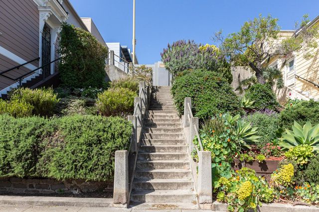 a picture of a counter top space