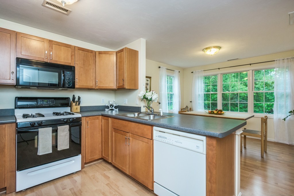 23 Frongillo Farm Road Worcester, MA 01604 - Photo 10 of 41 Gallery Image 10