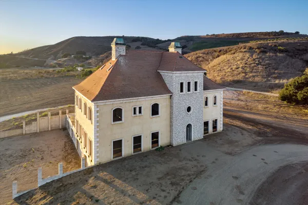 $4,495,000 | 4375 Sweeney Road, Lompoc, CA 93436