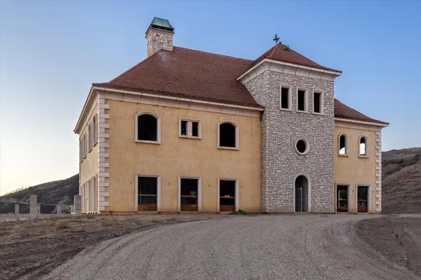 $4,495,000 | 4375 Sweeney Road, Lompoc, CA 93436