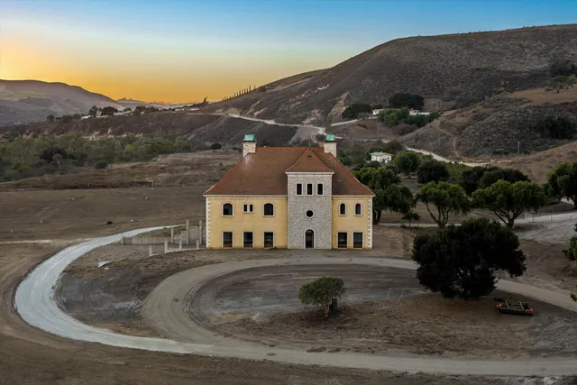 $4,495,000 | 4375 Sweeney Road, Lompoc, CA 93436