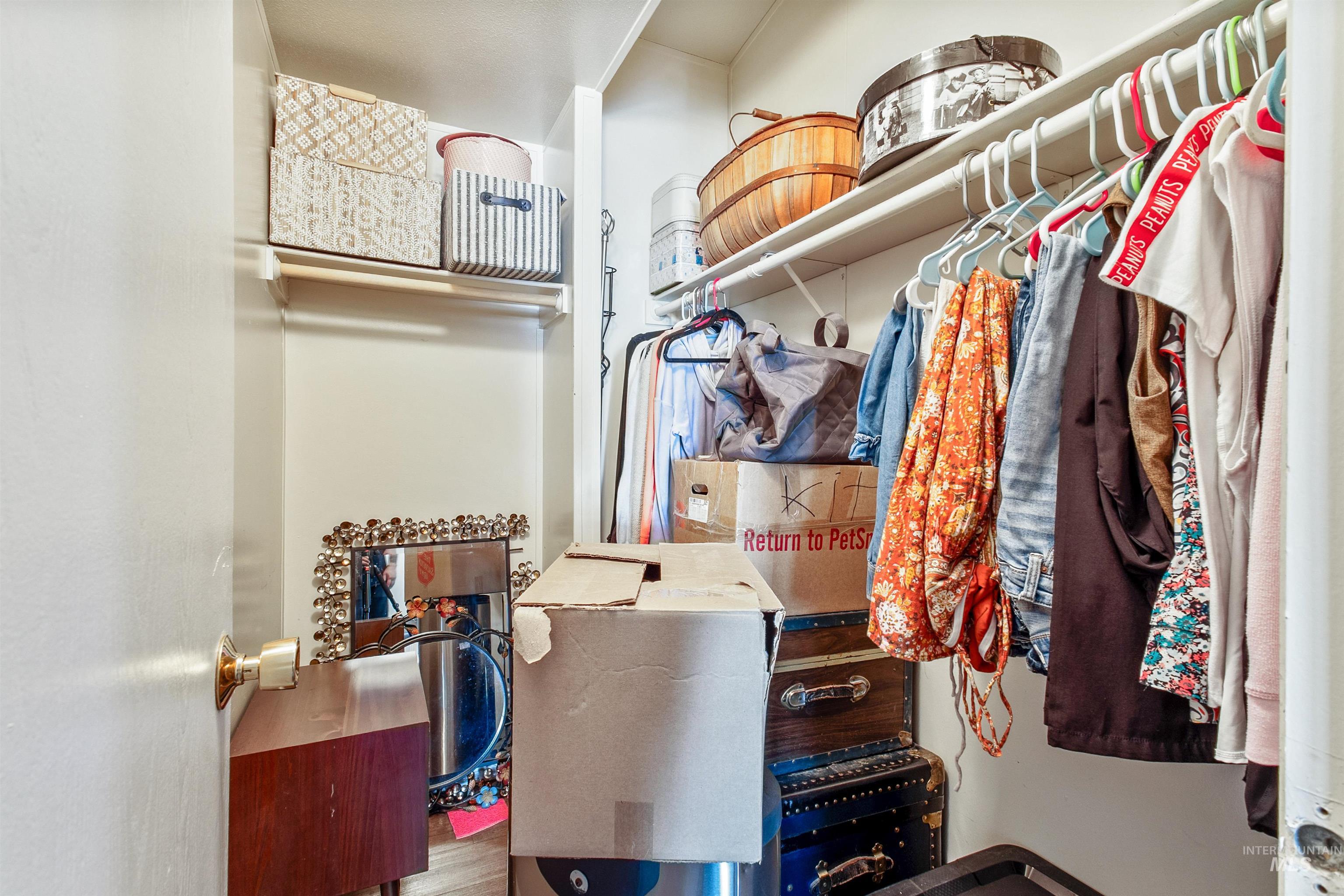 524 West Mesquite Street Boise, ID 83713 - Photo 27 of 29 View of walk in closet