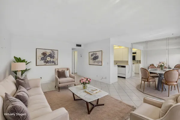$110,000 | 4059 Guildford East, Boca Raton, FL 33434