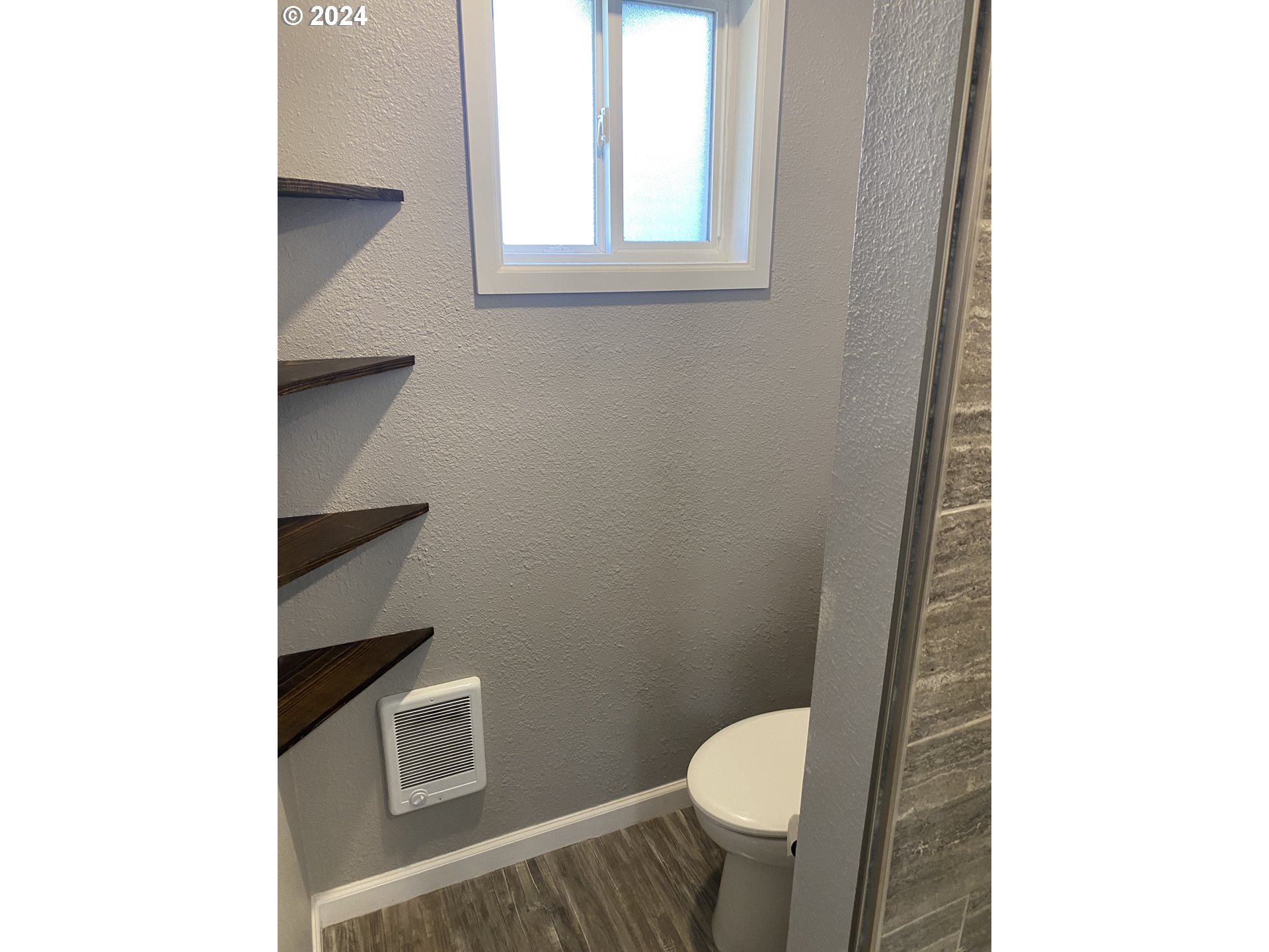 1324 Tamarack Street Springfield, OR 97477 - Photo 12 of 41