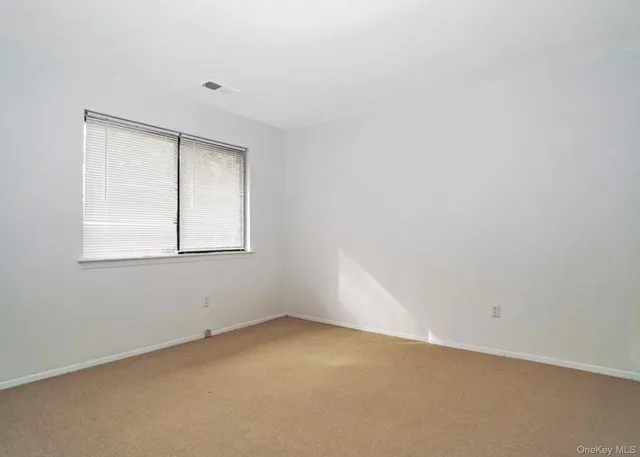 $6,500 | 277 Vista Drive, Jericho, NY 11753