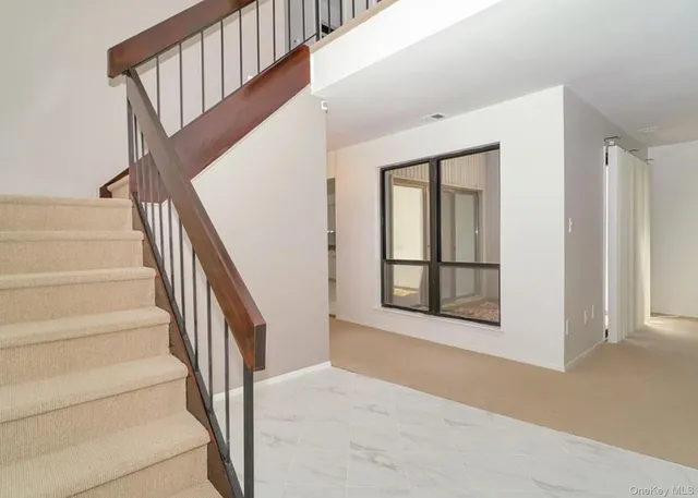 $6,500 | 277 Vista Drive, Jericho, NY 11753