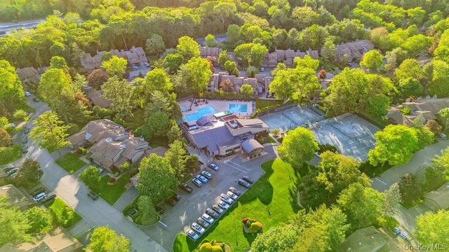 $6,500 | 277 Vista Drive, Jericho, NY 11753