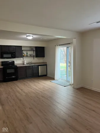 $1,500 | 2014 Falcon Court, Franklin, IN 46131