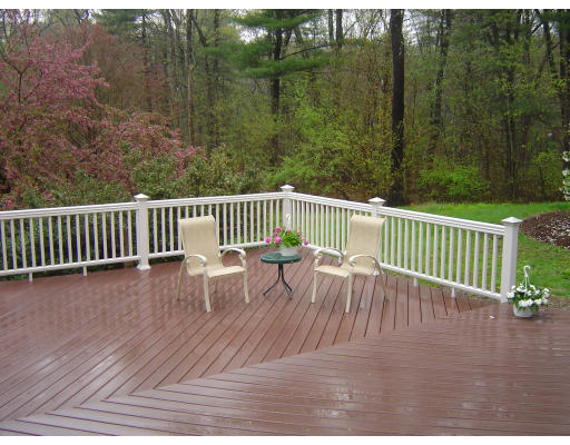 7 Colonial Road Dover, MA 02030 - Photo 11 of 11 Gallery Image 11
