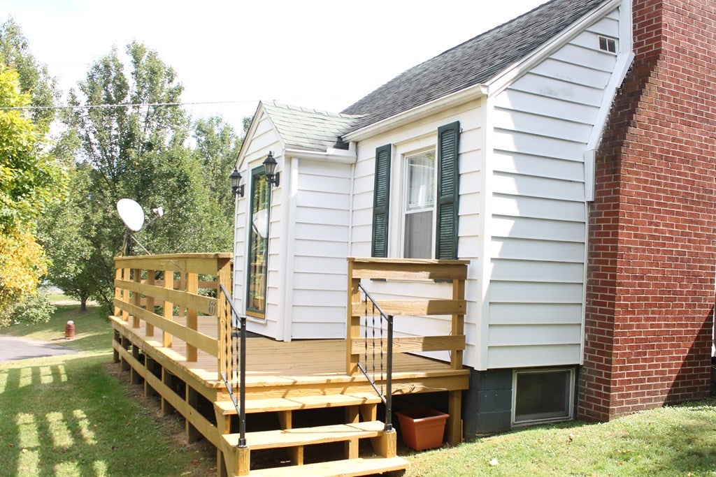 655 Glendale Road Galax, VA 24333 - Photo 5 of 45 Gallery Image 5