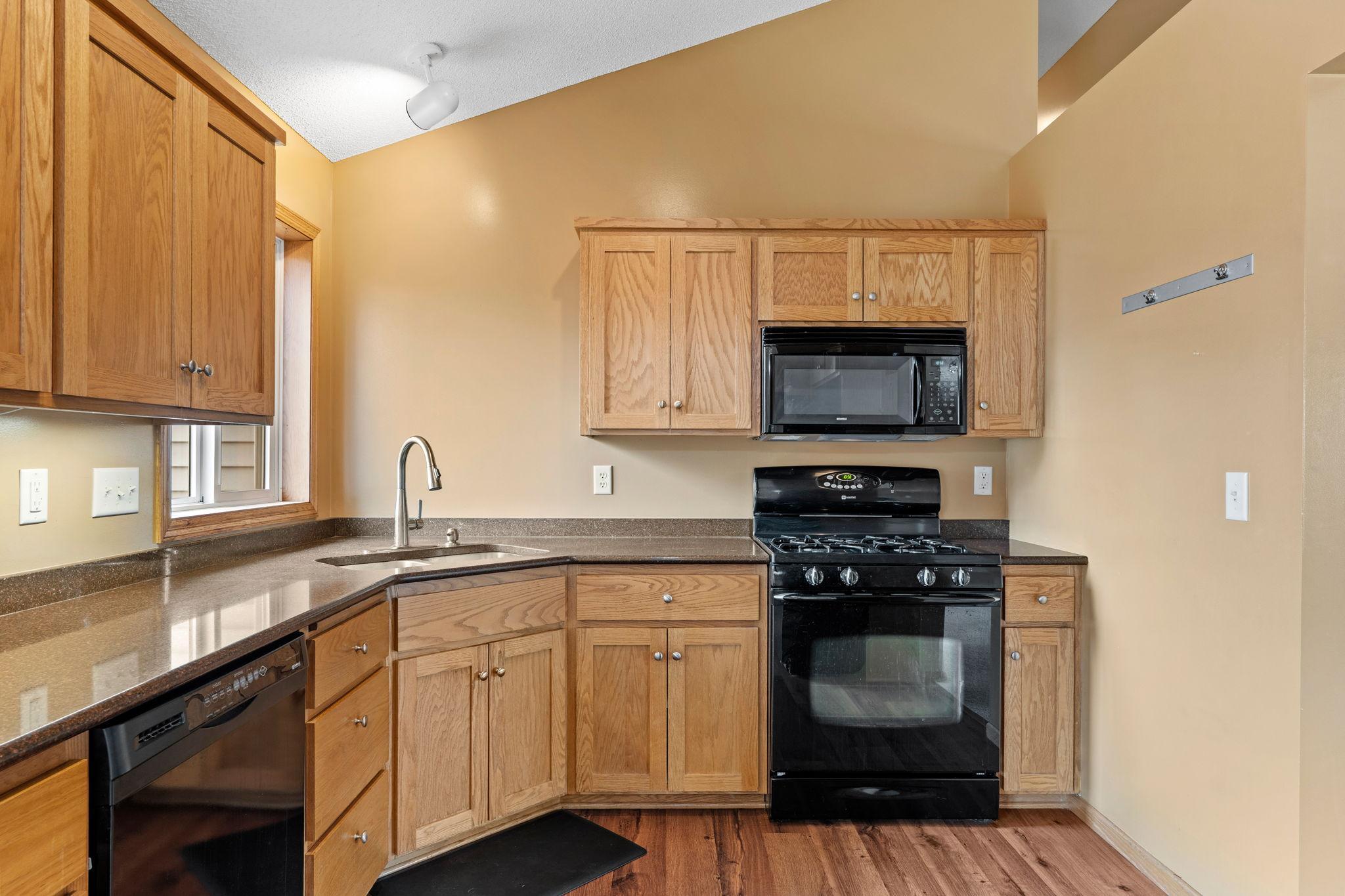 19013 Earl Road Big Lake, MN 55309 - Photo 6 of 33